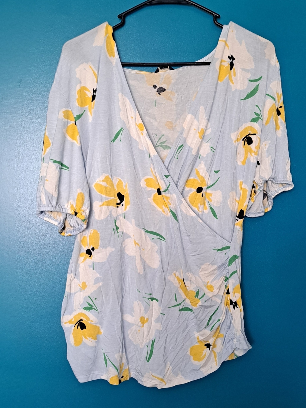 Ann Taylor Light Blue Floral Wrap Top with Yellow & White Blooms